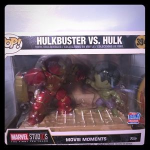 Funko movie moments Hulkbuster vs Hulk